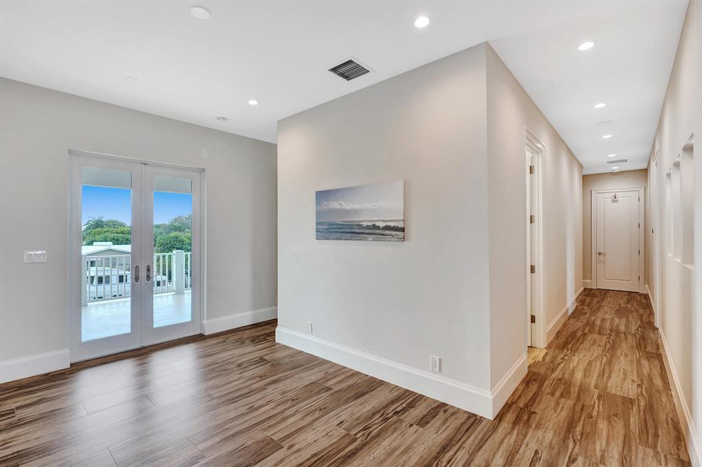 VENETIAN ISLES 1ST SEC - Residential