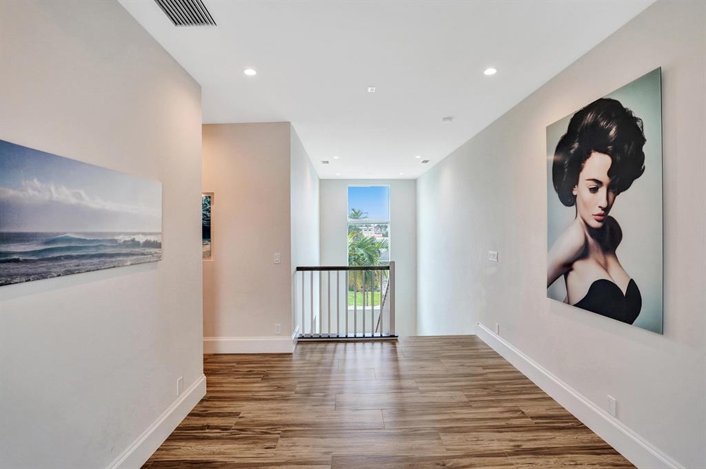 VENETIAN ISLES 1ST SEC - Residential