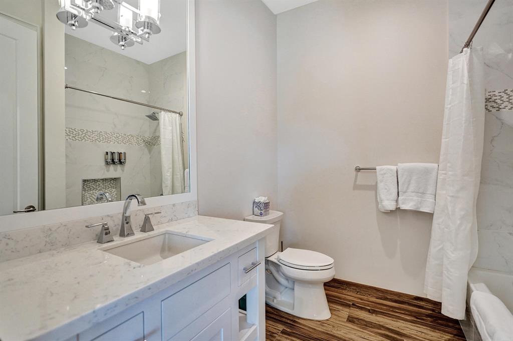 VENETIAN ISLES 1ST SEC - Residential