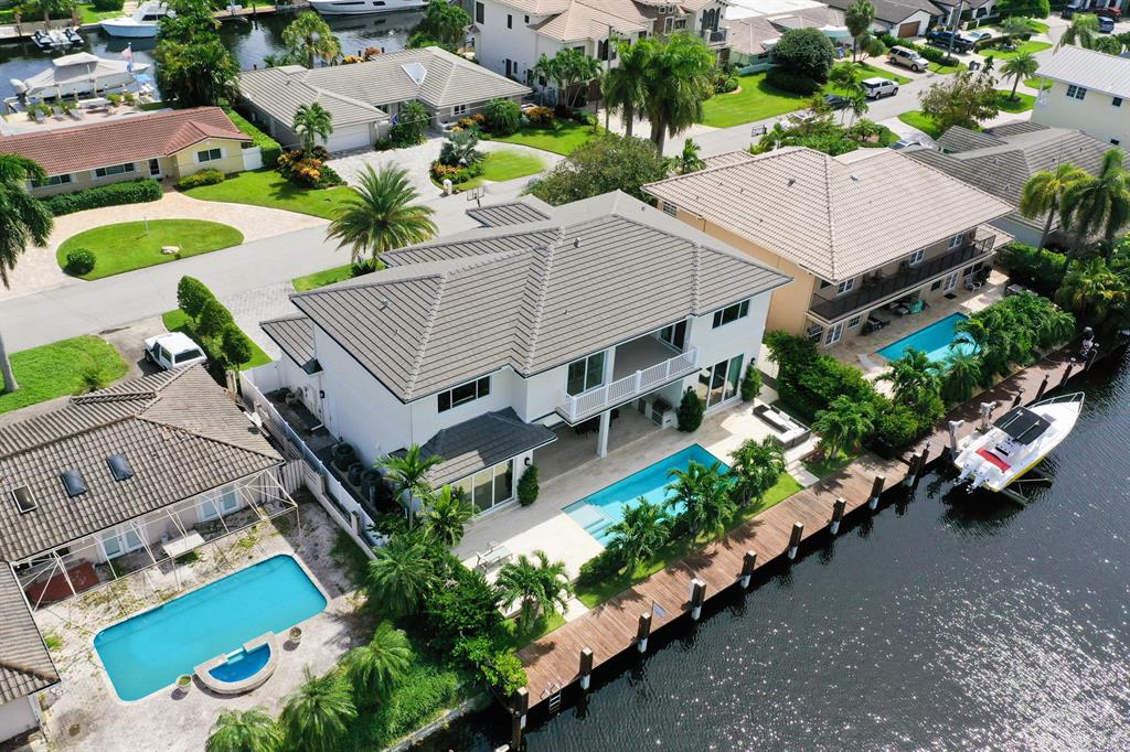 VENETIAN ISLES 1ST SEC - Residential