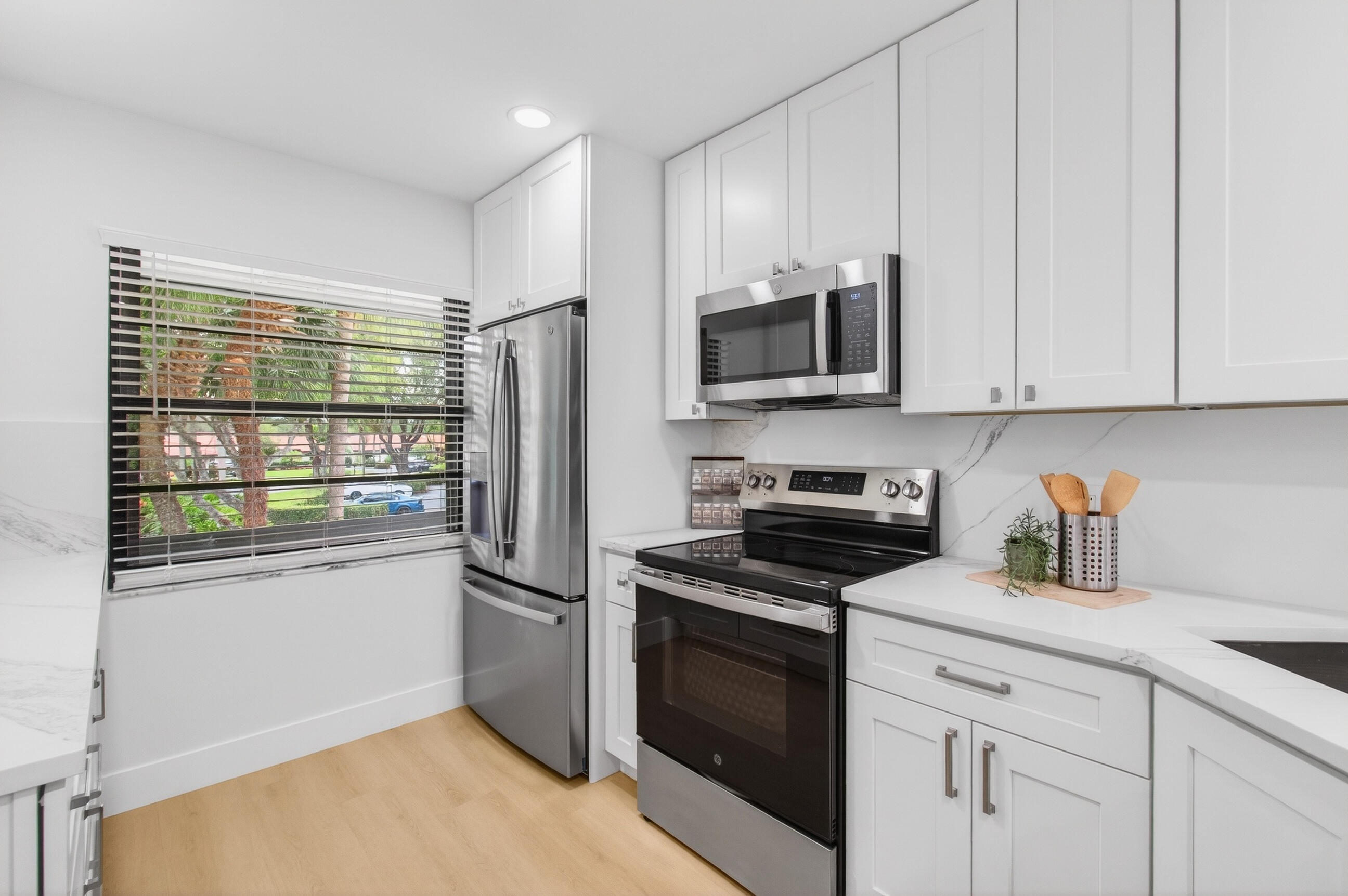 PALMS OF BOCA LAGO CONDO - Residential