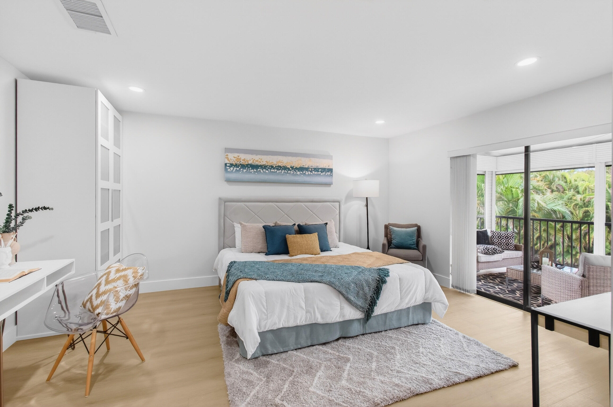 PALMS OF BOCA LAGO CONDO - Residential