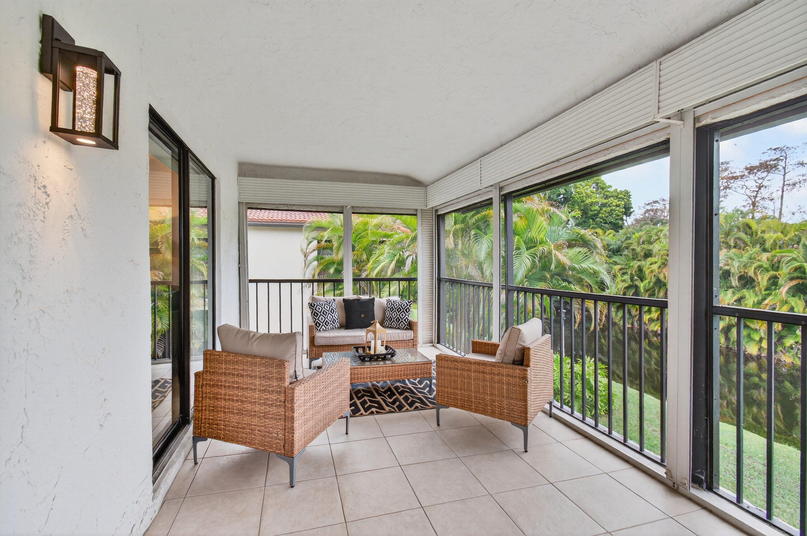 PALMS OF BOCA LAGO CONDO - Residential