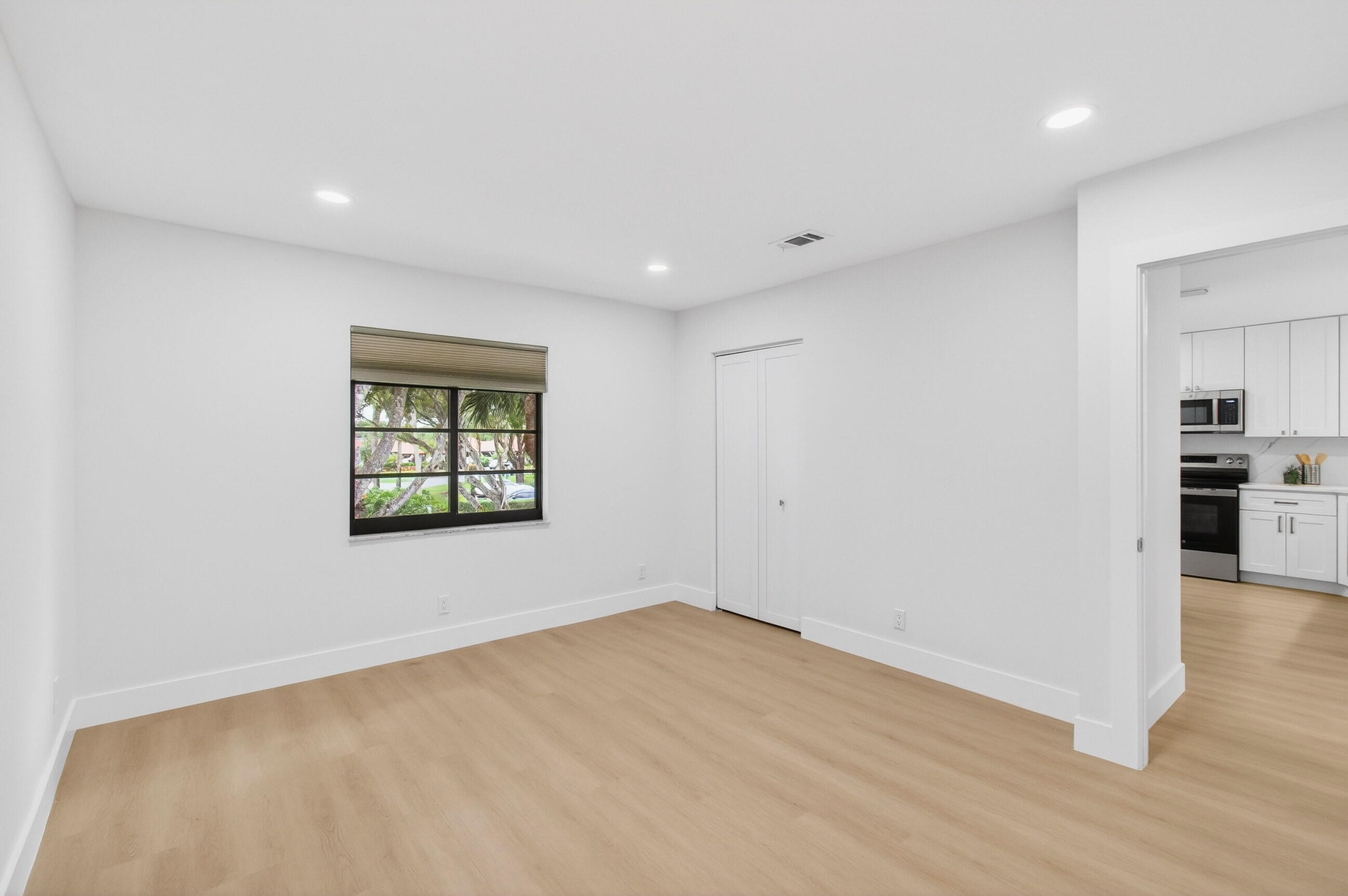 PALMS OF BOCA LAGO CONDO - Residential