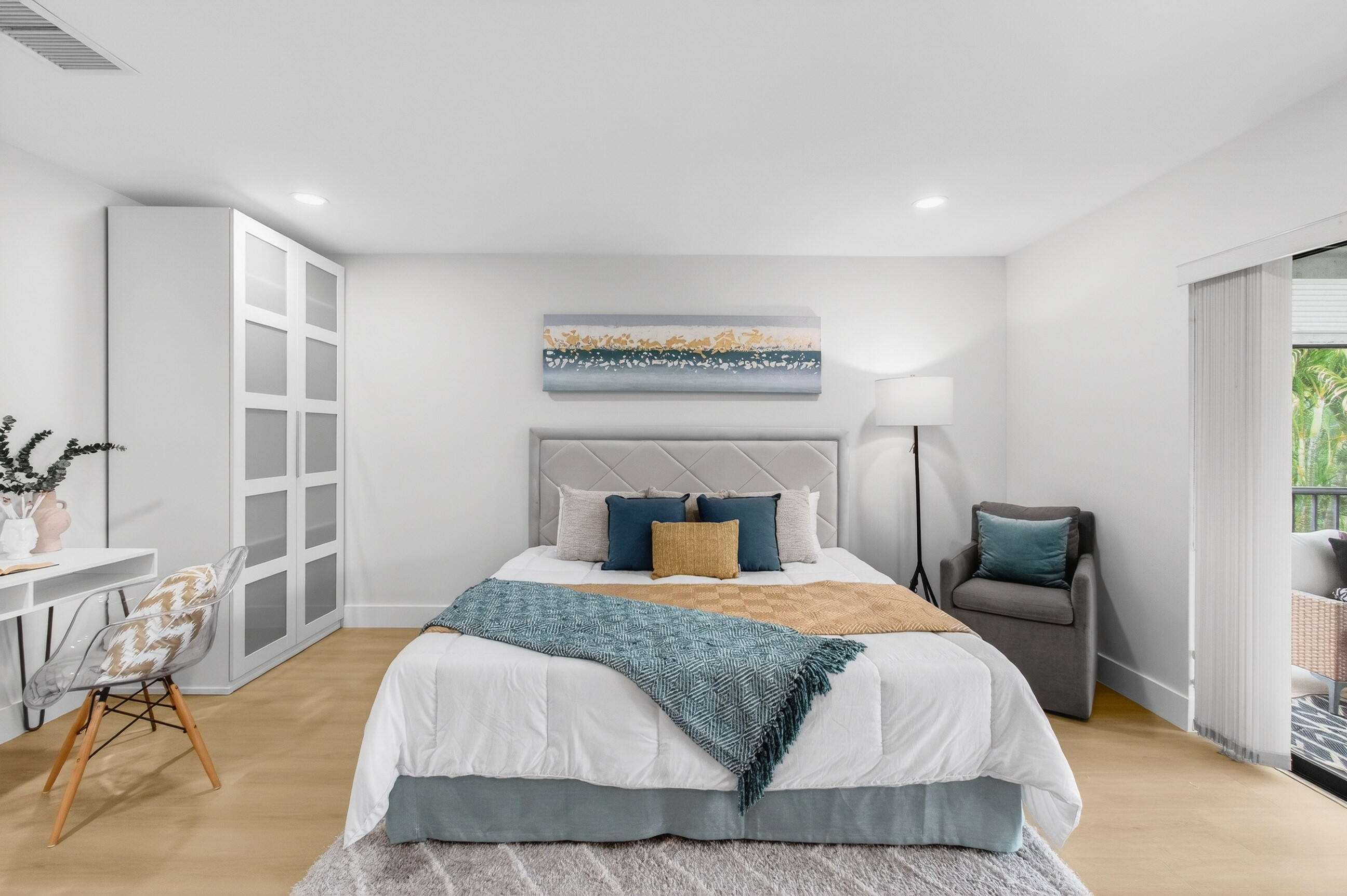 PALMS OF BOCA LAGO CONDO - Residential