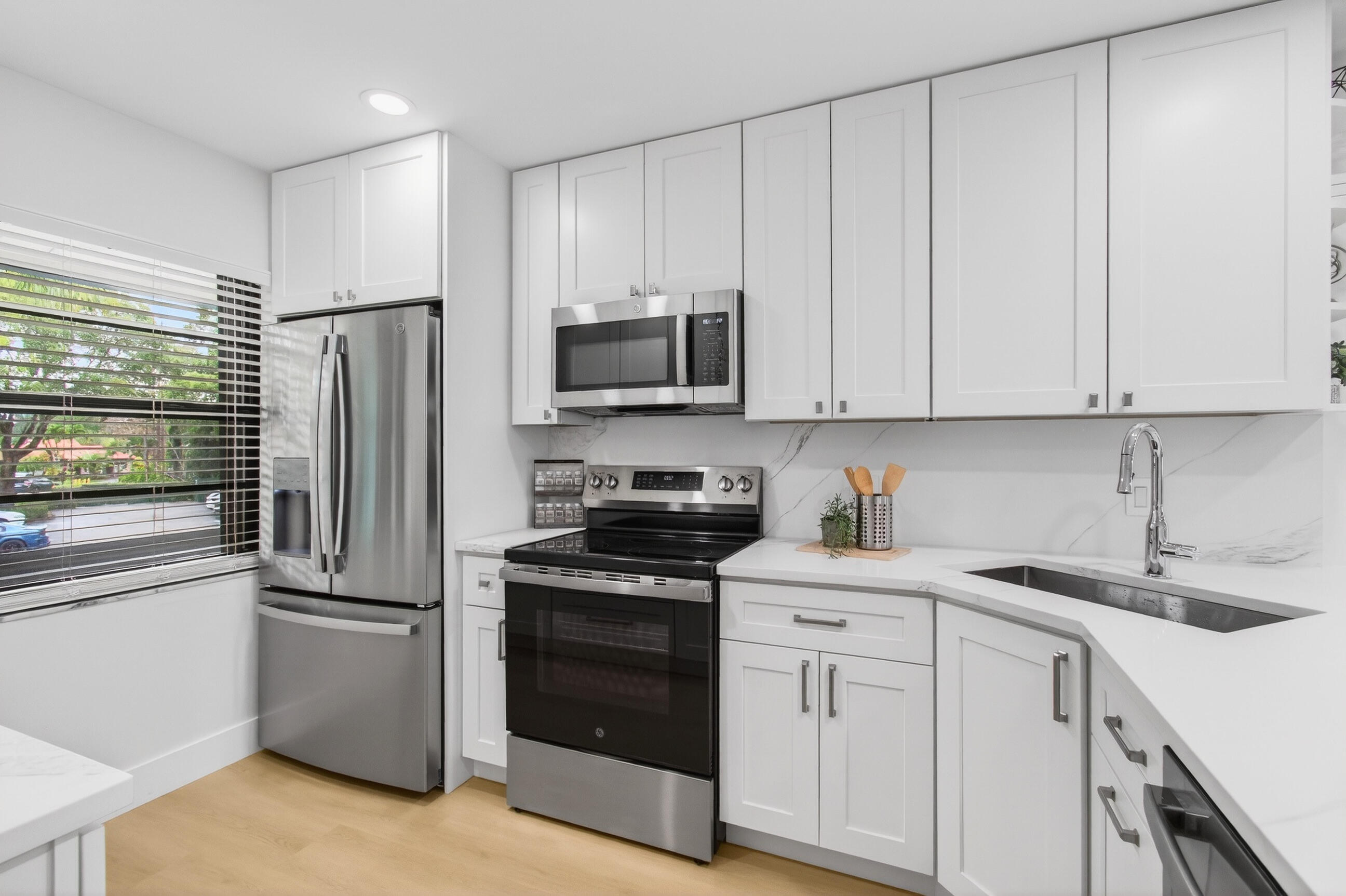 PALMS OF BOCA LAGO CONDO - Residential