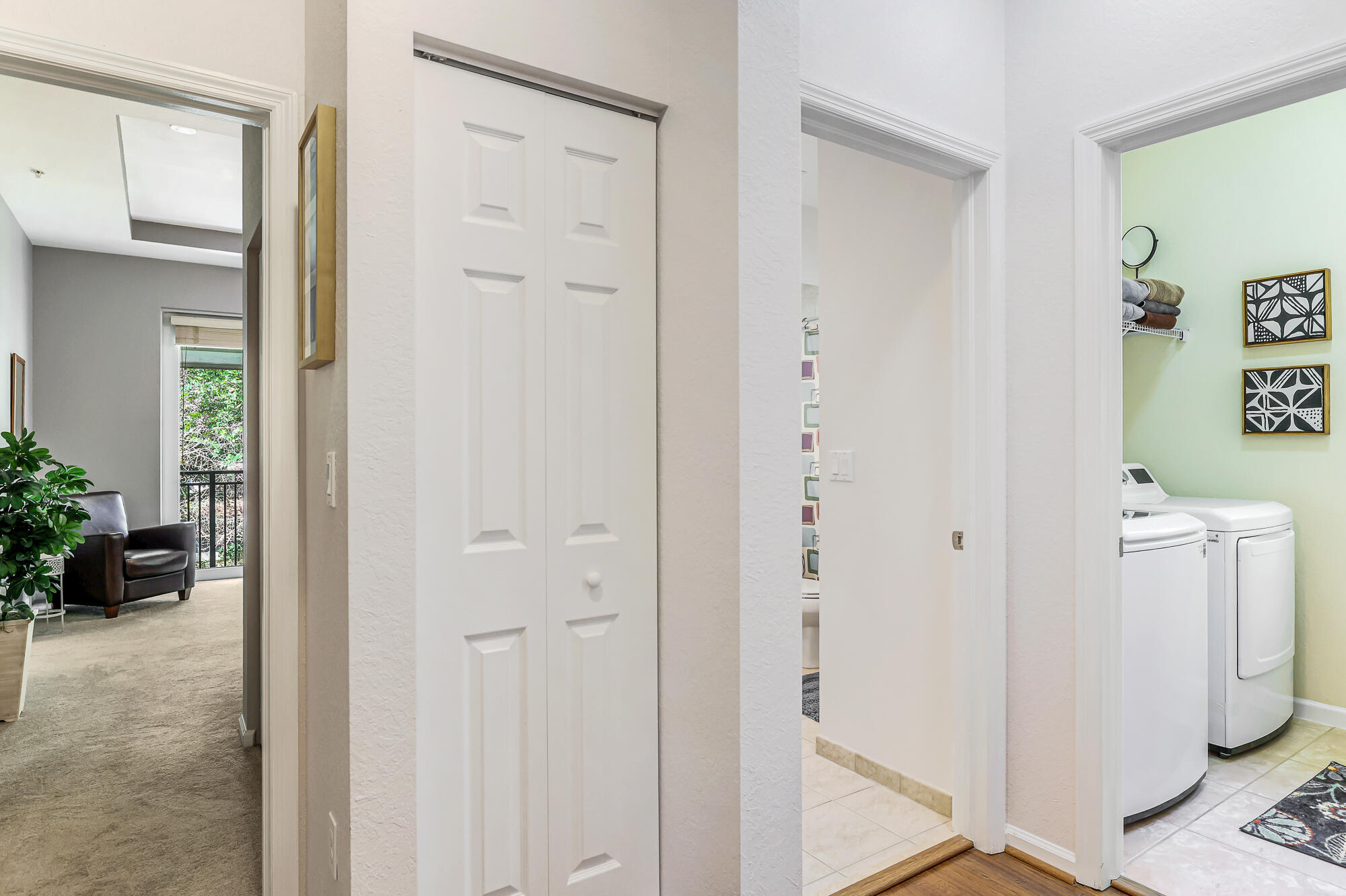 PALOMA LAKES CONDOMINIUM NO 1 - Residential