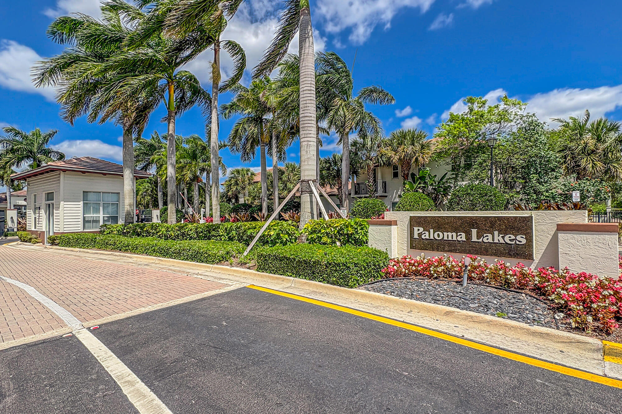 PALOMA LAKES CONDOMINIUM NO 1 - Residential