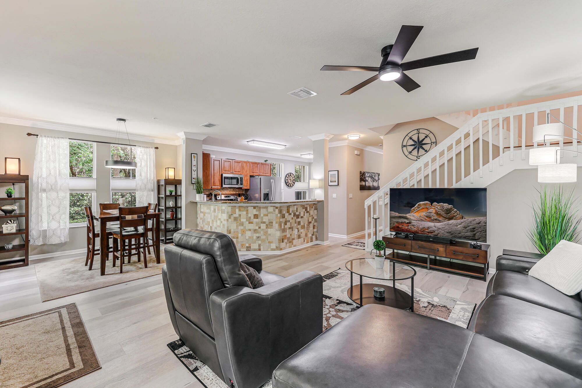 PALOMA LAKES CONDOMINIUM NO 1 - Residential