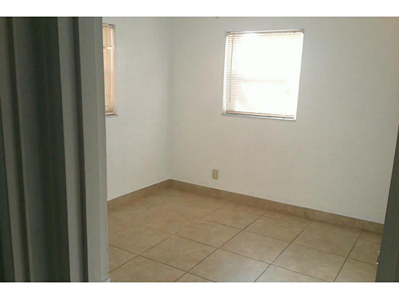 COLLIER MANOR 2ND ADD - Residential Lease