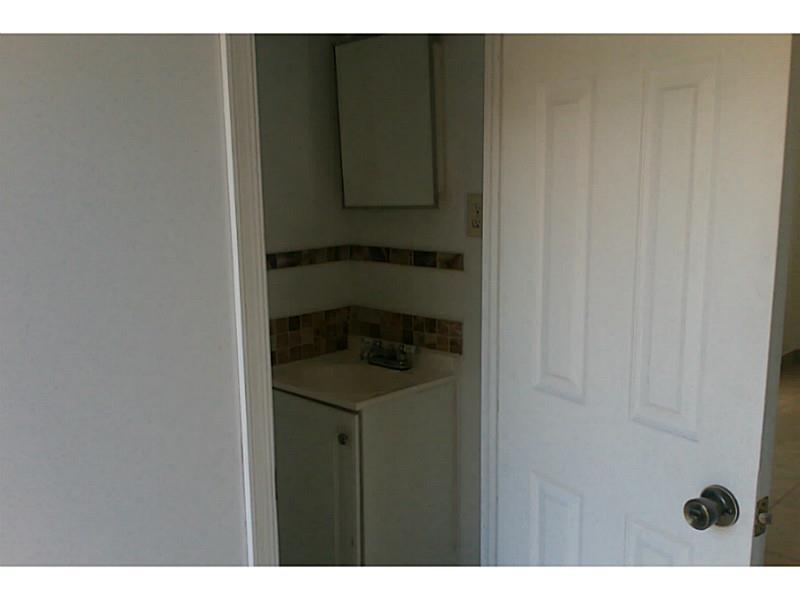 COLLIER MANOR 2ND ADD - Residential Lease