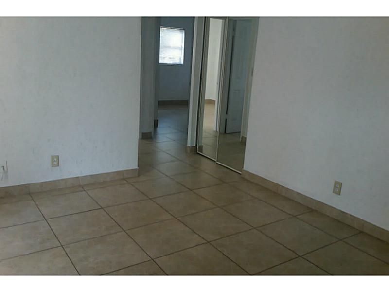 COLLIER MANOR 2ND ADD - Residential Lease