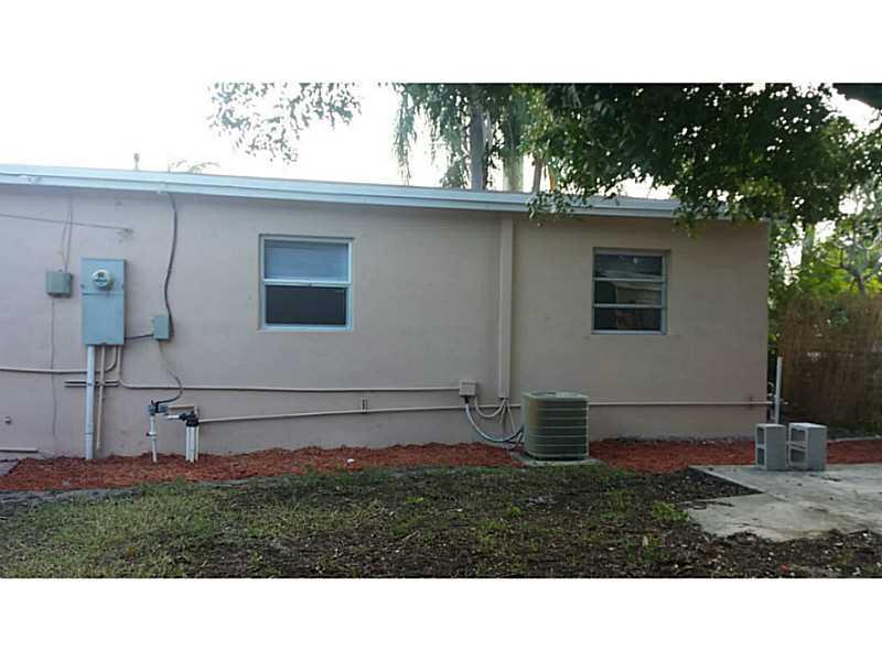 COLLIER MANOR 2ND ADD - Residential Lease