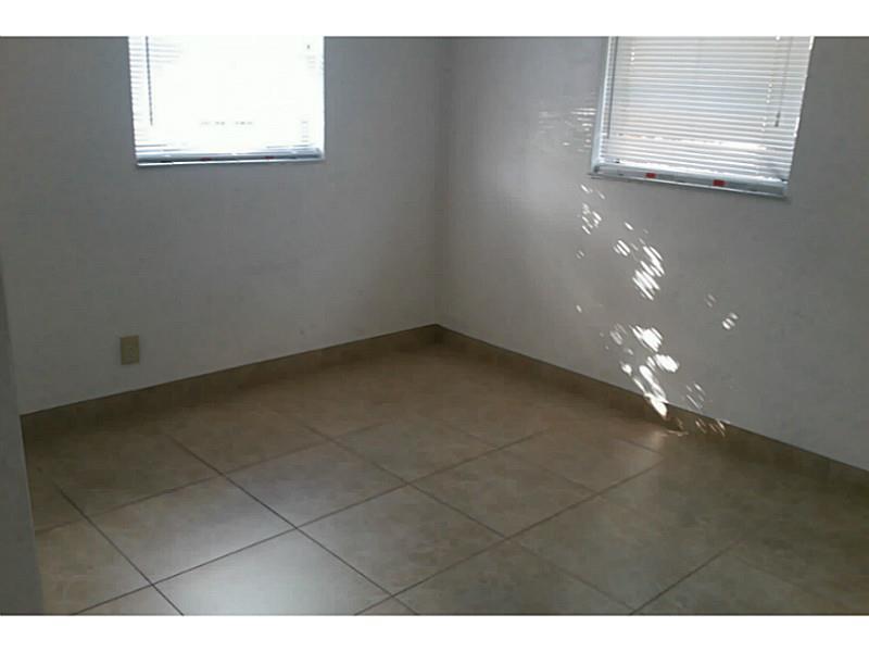 COLLIER MANOR 2ND ADD - Residential Lease