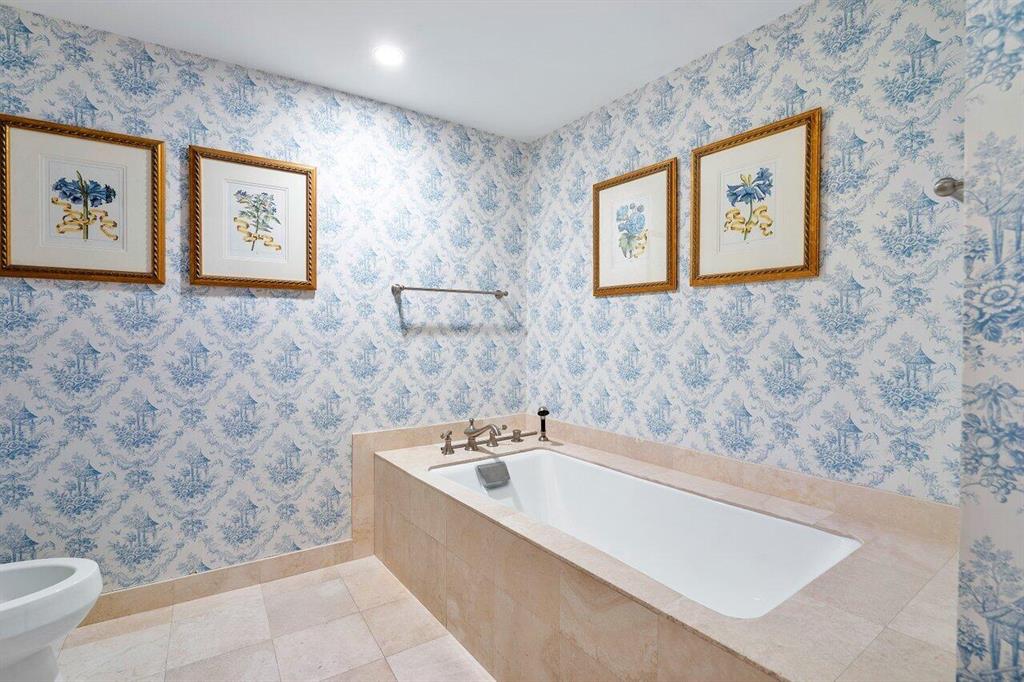 NUMBER ONE NORTH OCEAN CONDO - Residential