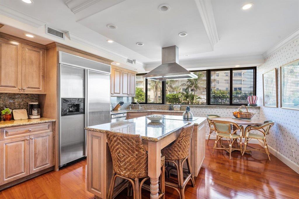 NUMBER ONE NORTH OCEAN CONDO - Residential