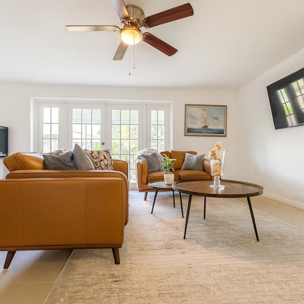 LAWN LAKE IN - Residential