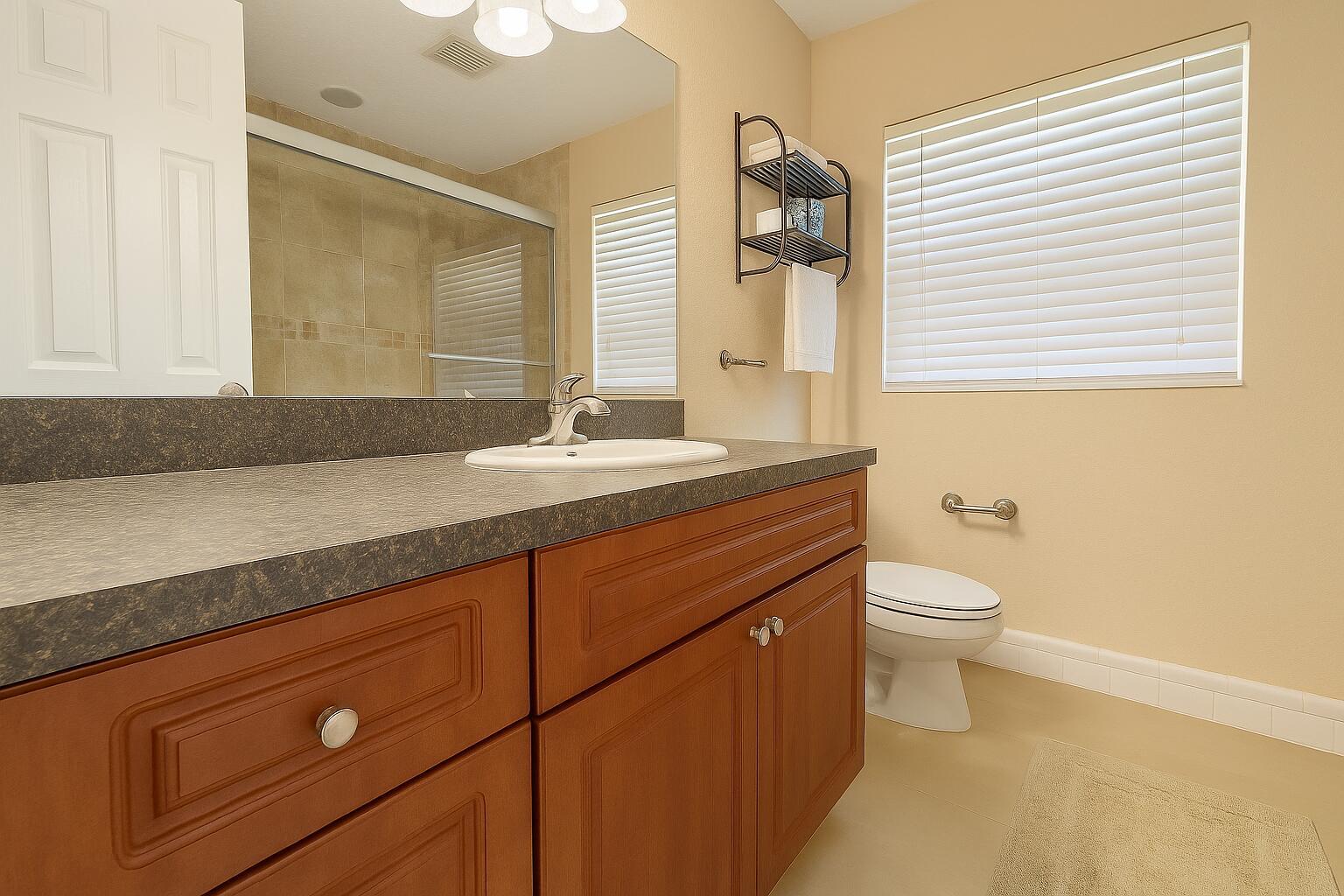 LAWN LAKE IN - Residential