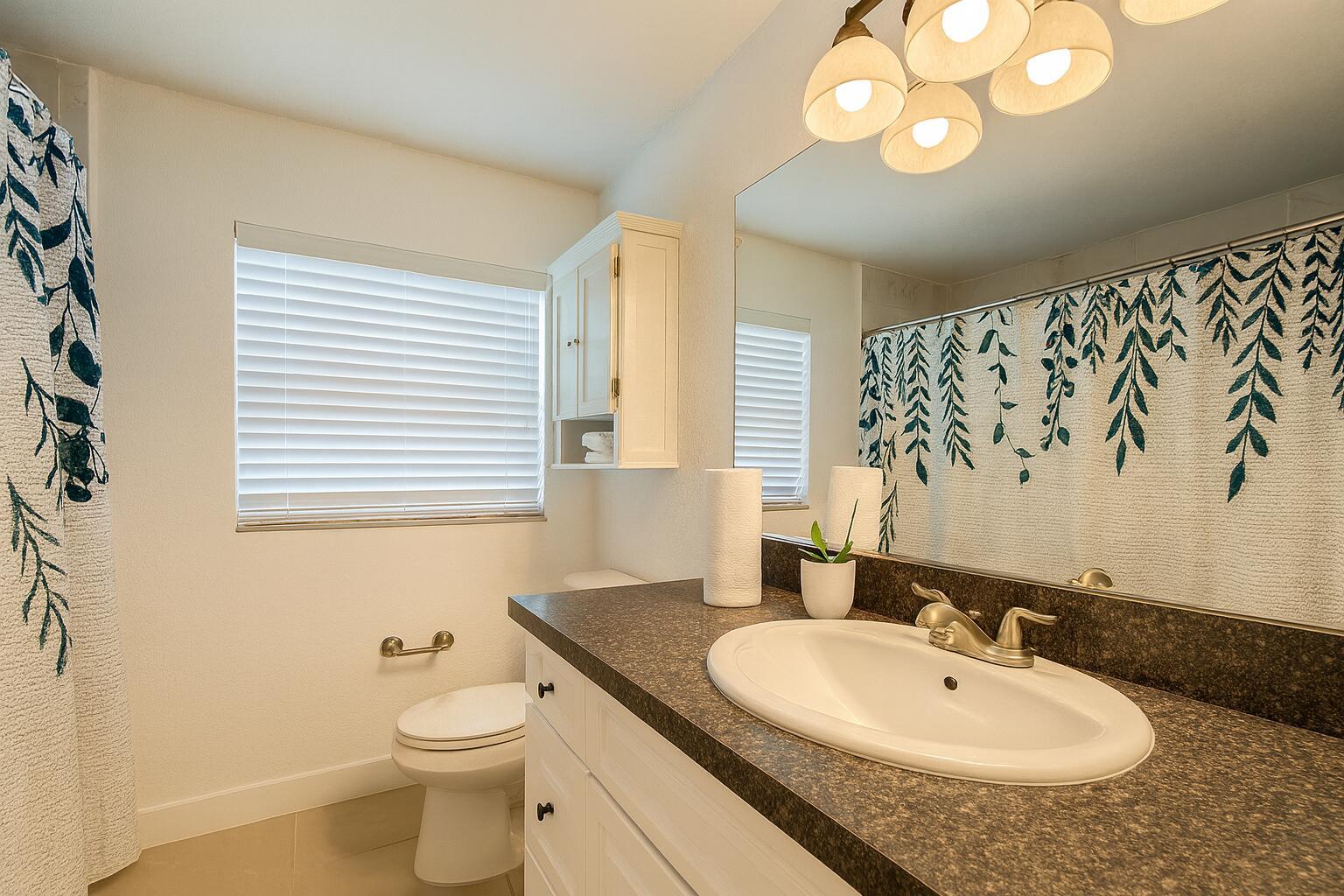 LAWN LAKE IN - Residential