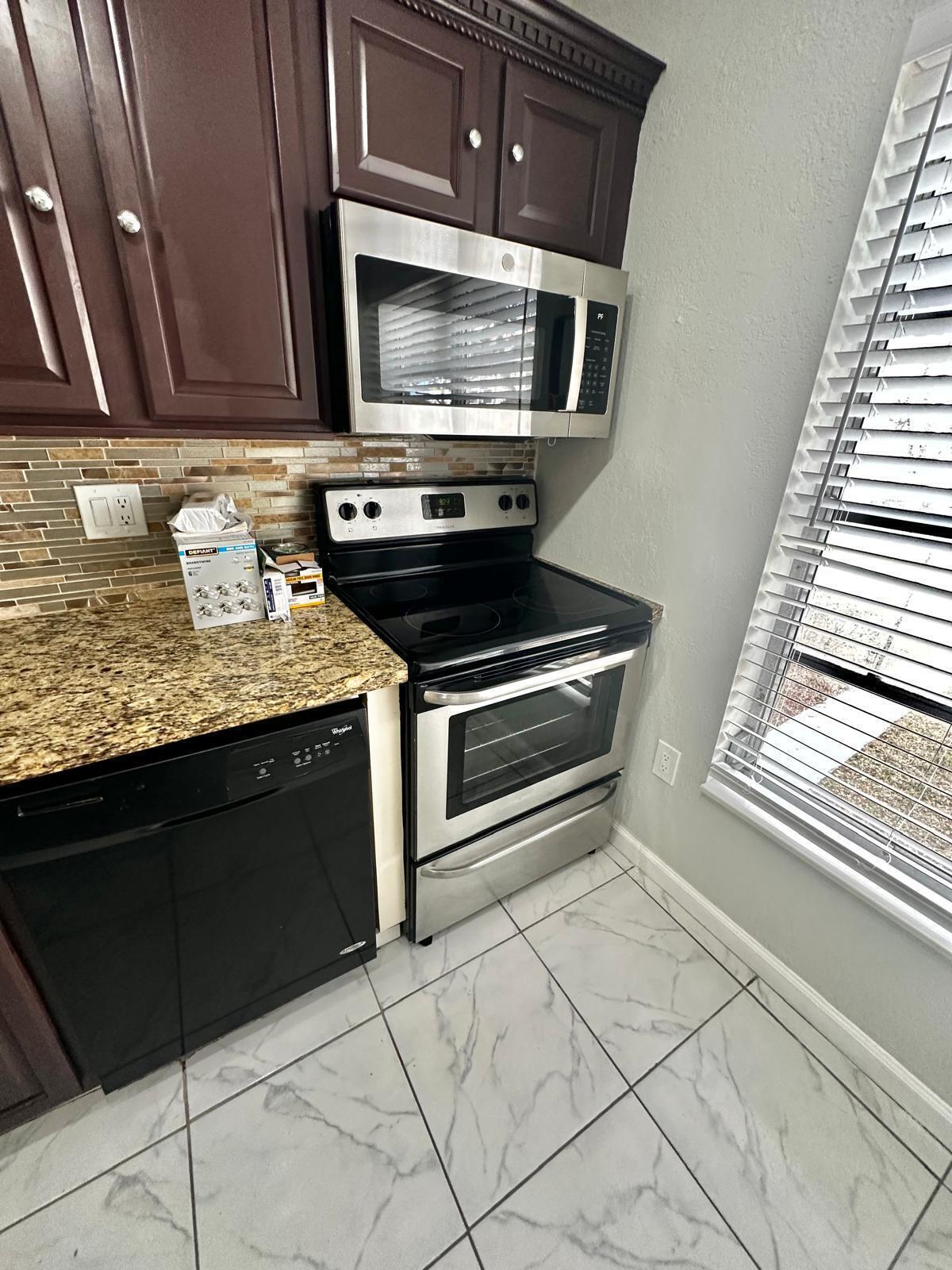 View photos, virtual tours, details... 4158 Inverrary Drive 202