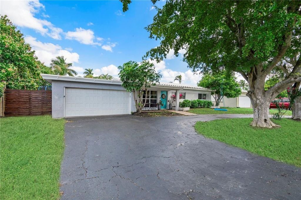 Photo of 1949 Windward Drive, Pompano Beach, FL 33062 (MLS # F10520687)