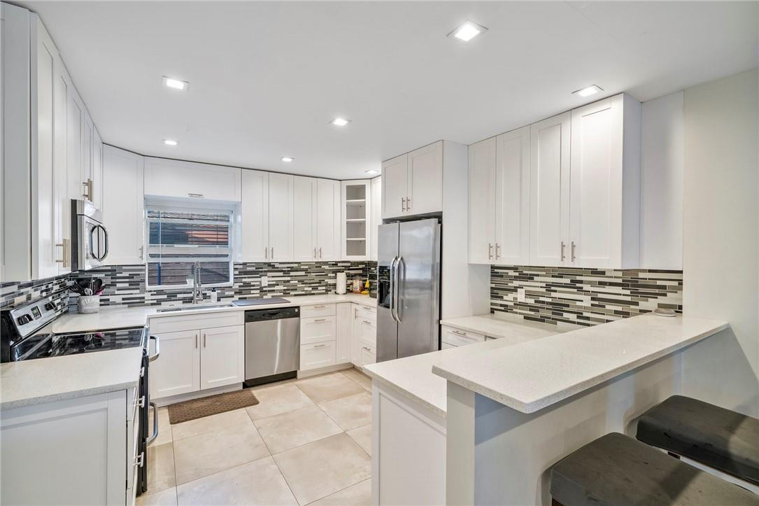 Bel-Air 32-10 B - Residential Lease