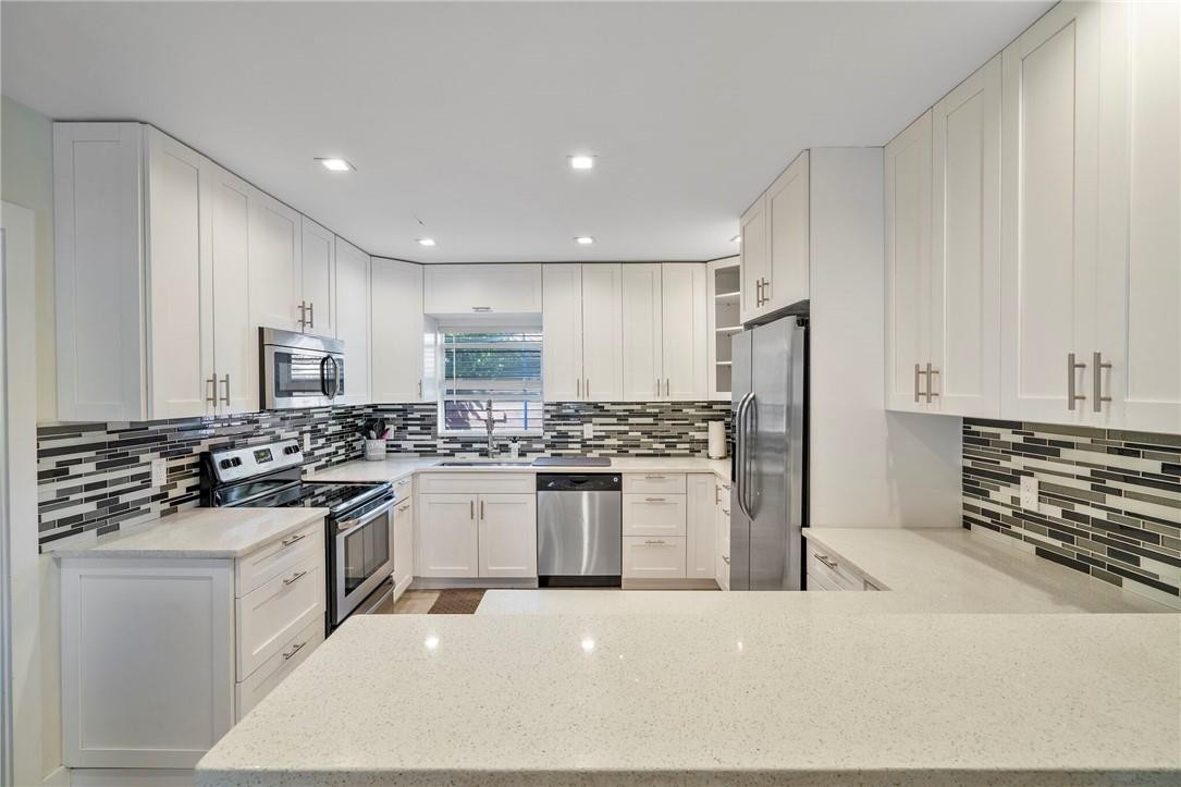 Bel-Air 32-10 B - Residential Lease