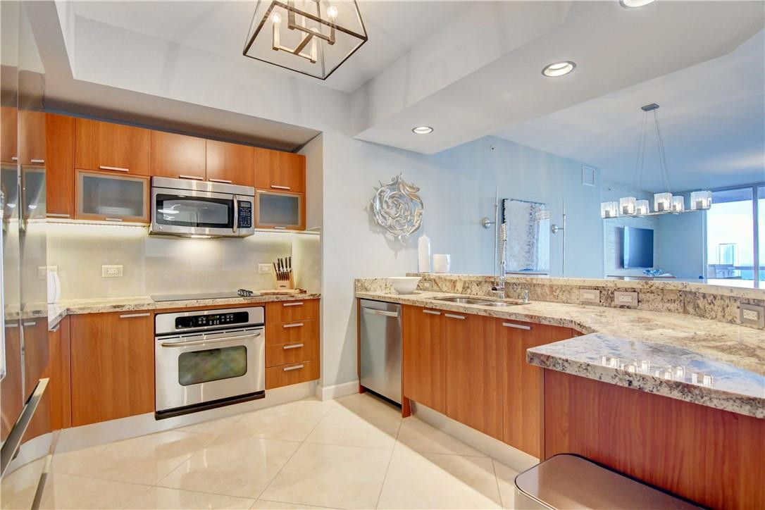 MARINA GRANDE - Residential Lease