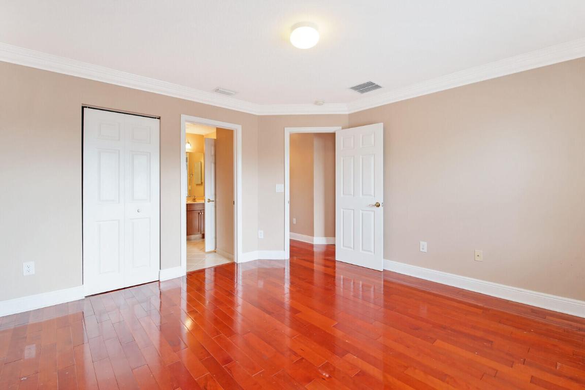 OLYMPIA 2 - Residential