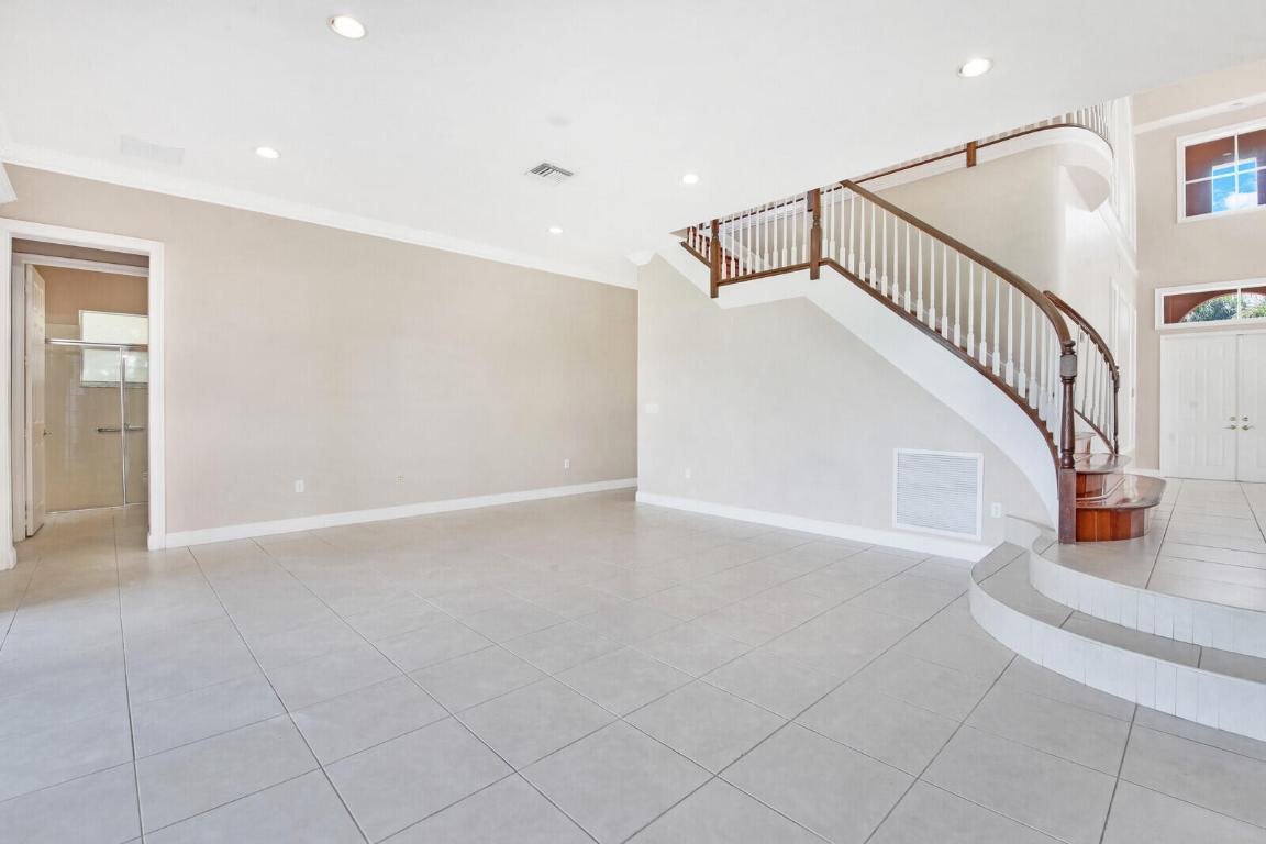 OLYMPIA 2 - Residential