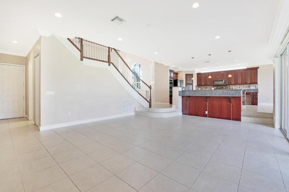 OLYMPIA 2 - Residential