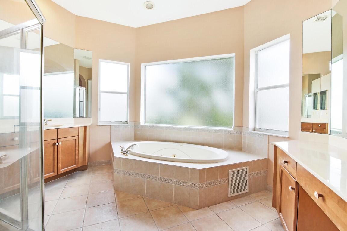 OLYMPIA 2 - Residential