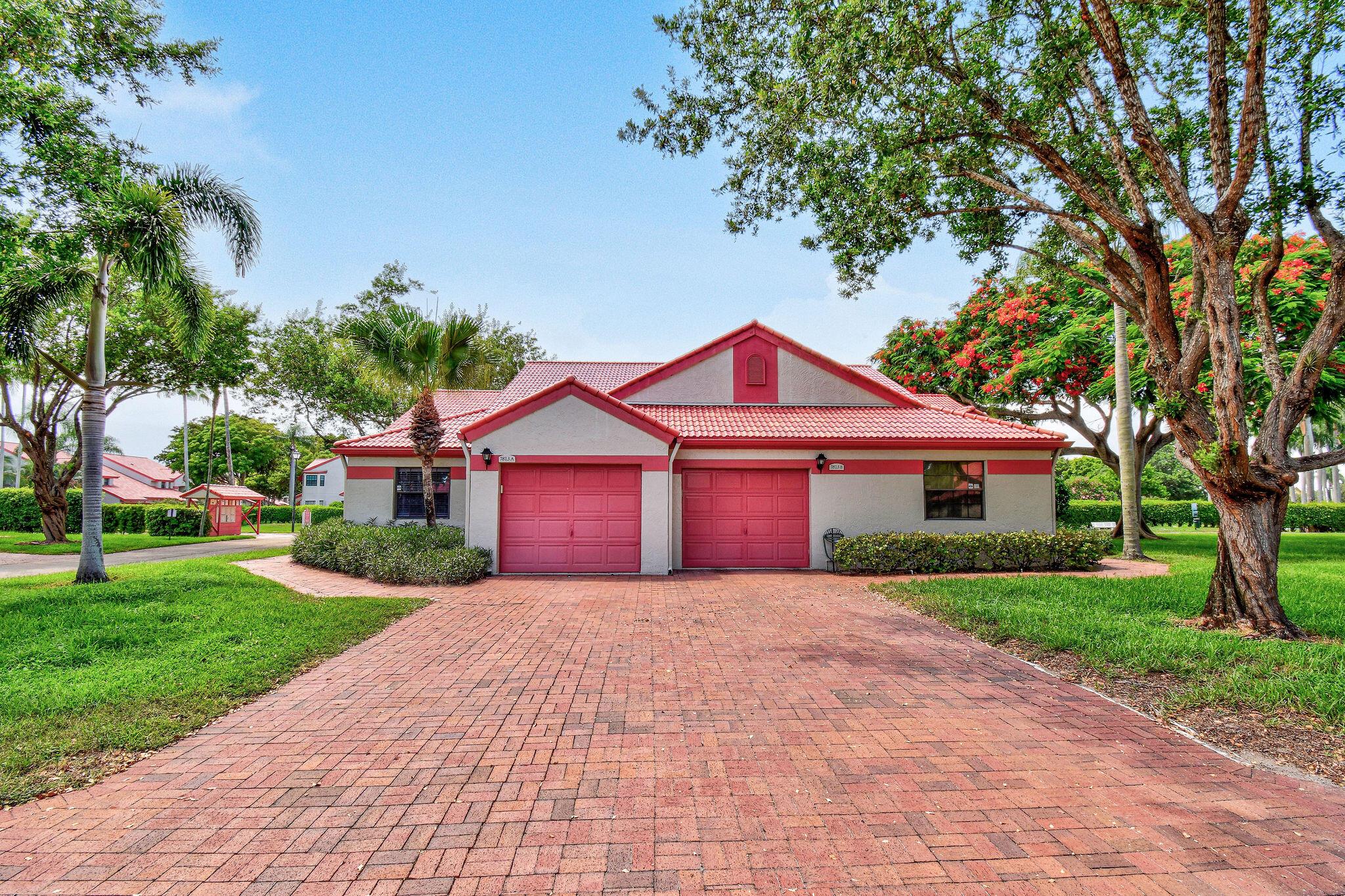 7813 Lexington Club Boulevard A