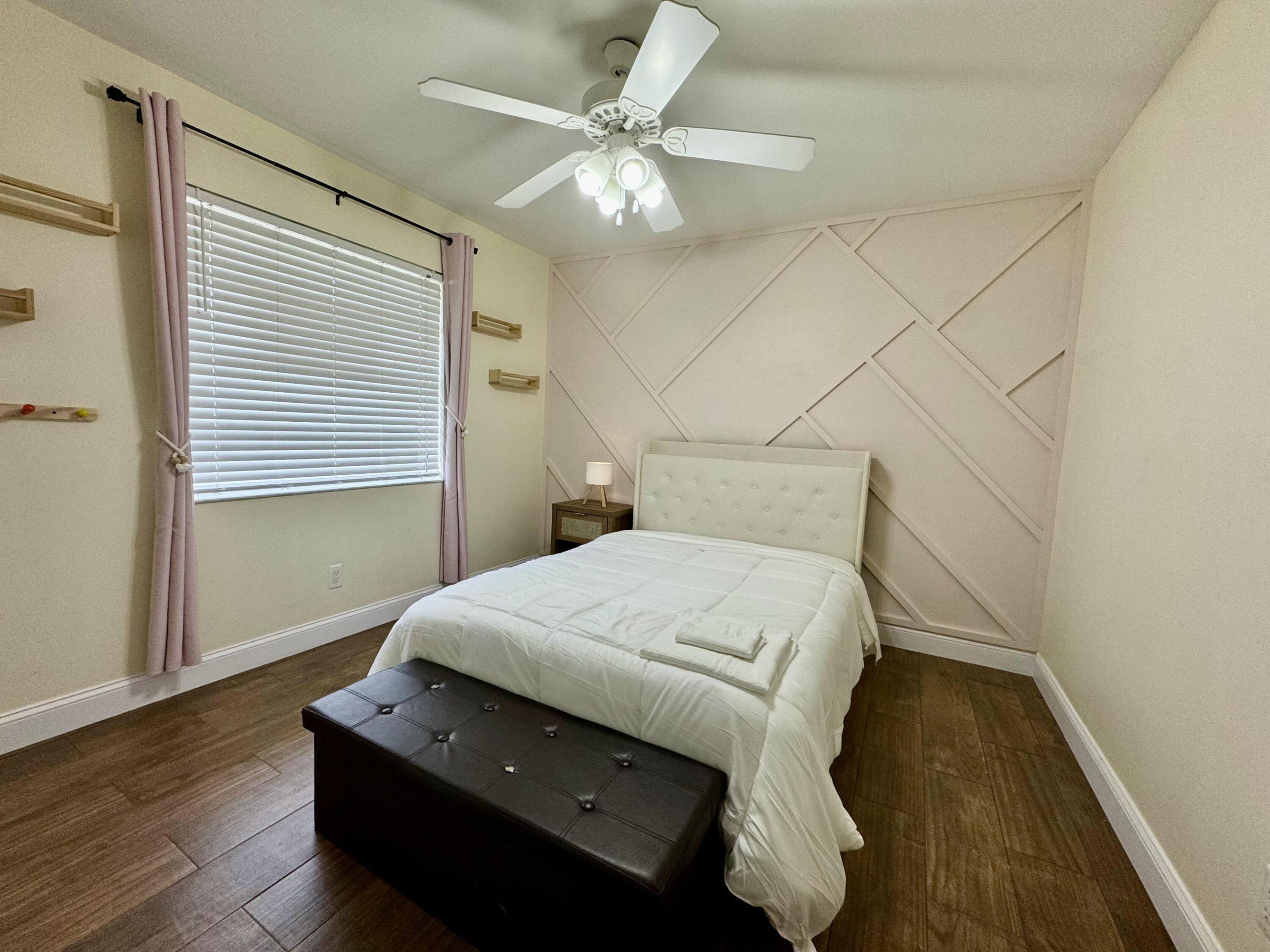 SOUTH SHORE 2 OF WELLINGTON - Residential