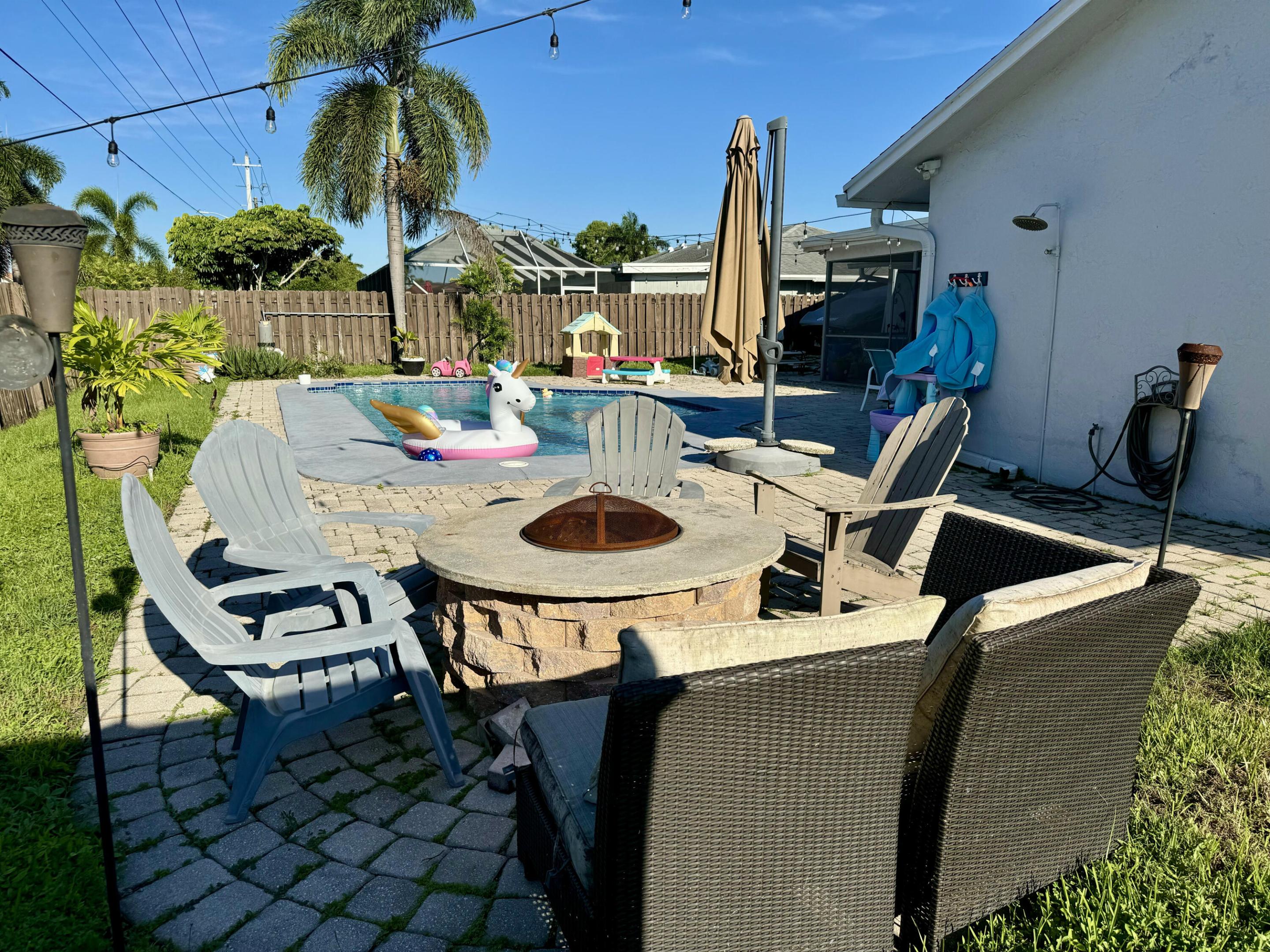 SOUTH SHORE 2 OF WELLINGTON - Residential