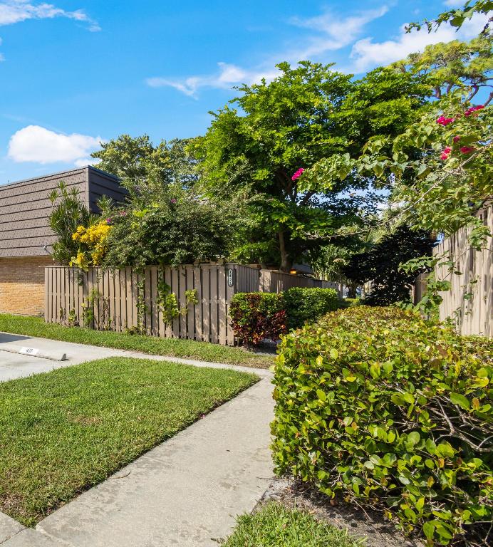 SANDALWOOD ESTATES - Residential