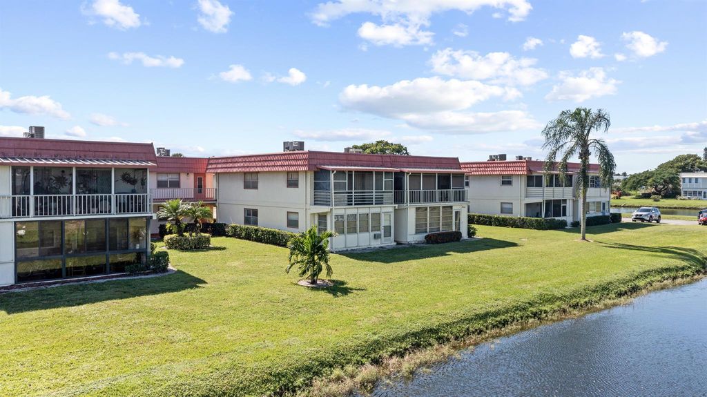 Photo of 43 Saxony A, Delray Beach, FL 33446 (MLS # R11137008)