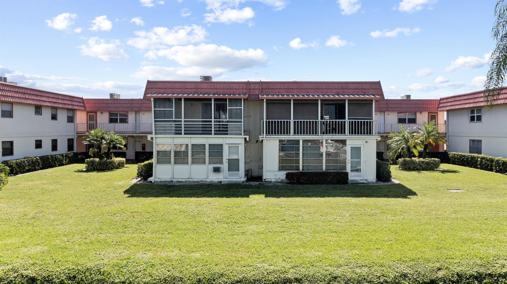 KINGS POINT - Residential