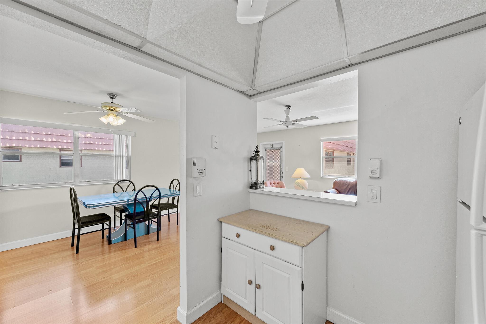 KINGS POINT - Residential