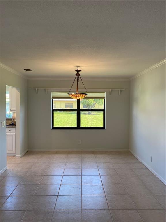 Savannahs Condominium - Residential