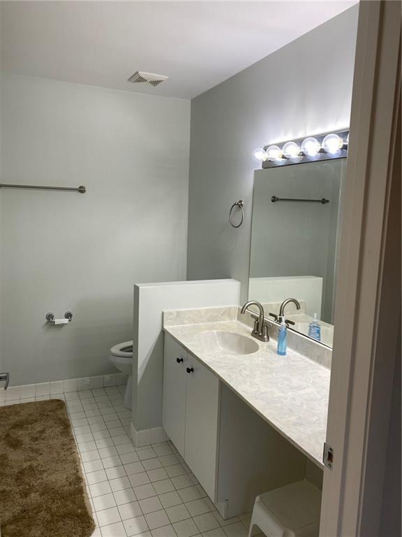 Savannahs Condominium - Residential