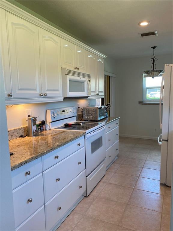 Savannahs Condominium - Residential