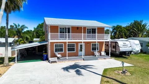 3083 SW Berry Avenue, Palm City, FL MLS: R11083643