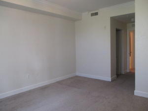 SAN RAPHAEL CONDO - Residential