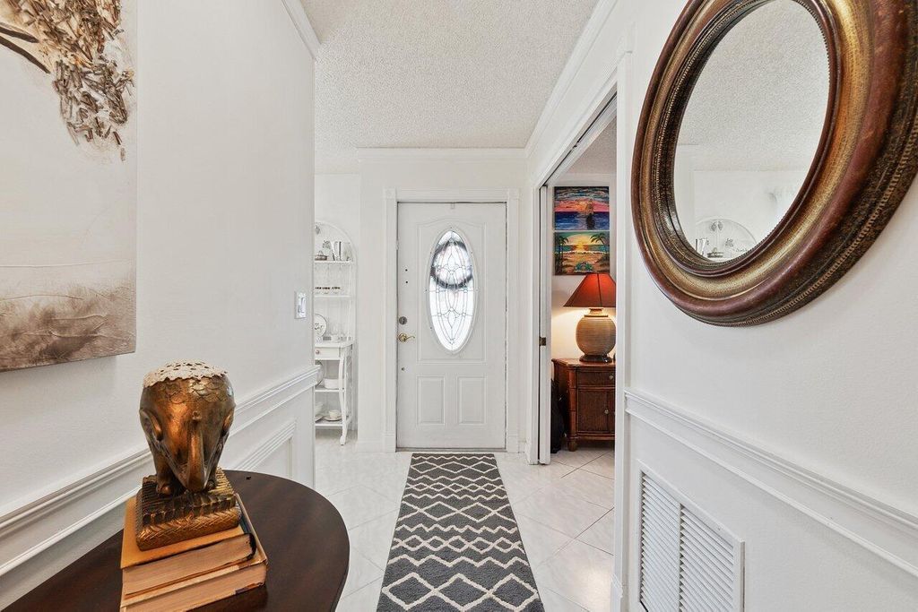 Photo of 5010 Privet Place #101, Delray Beach, FL 33484 (MLS # B26031237)