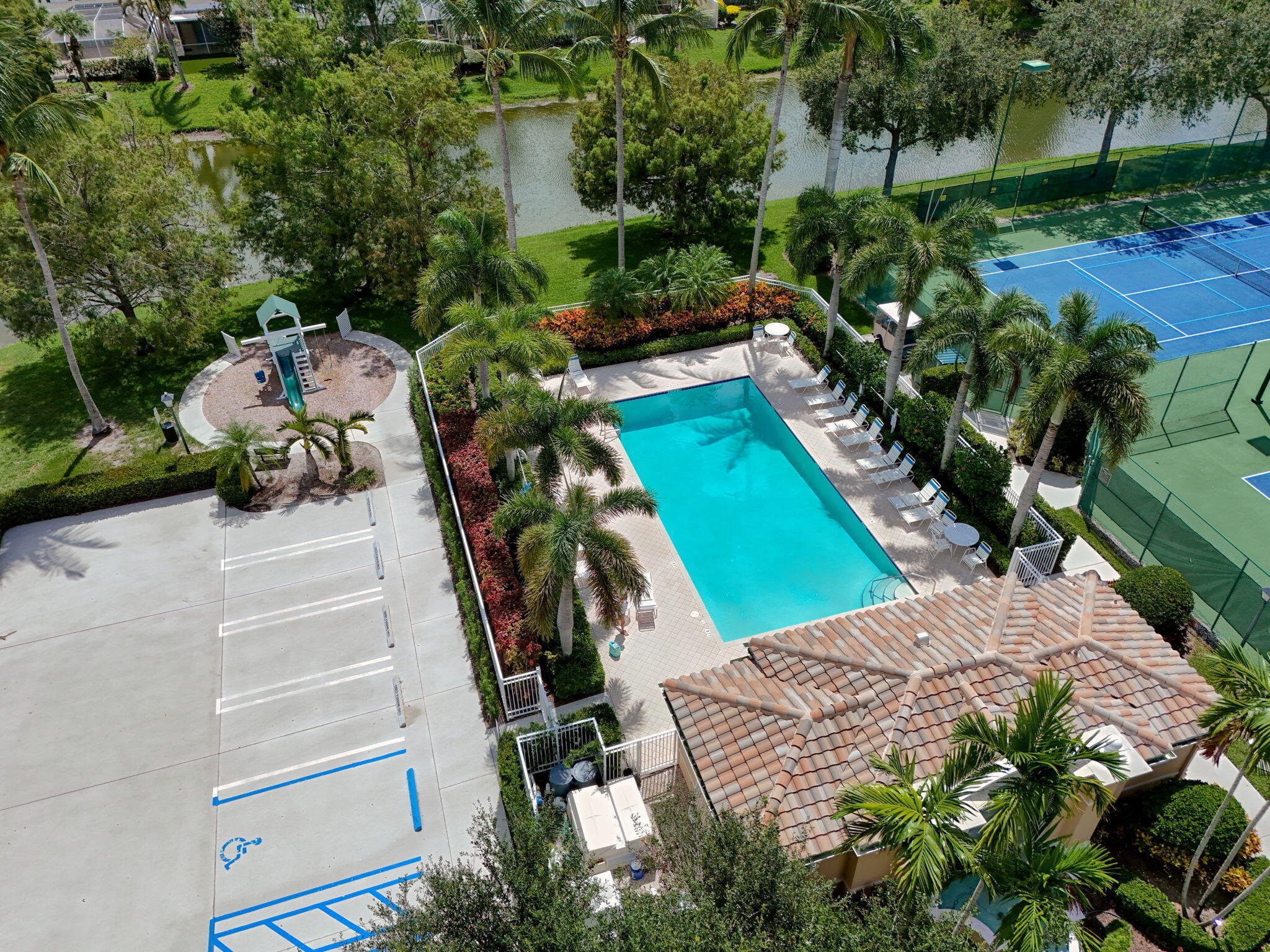 CATALINA LAKES - Residential