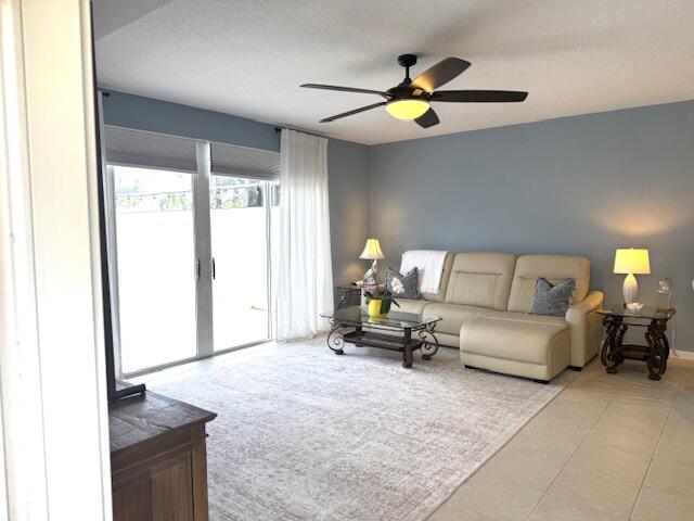 CATALINA LAKES - Residential