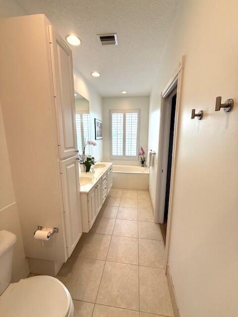 CATALINA LAKES - Residential