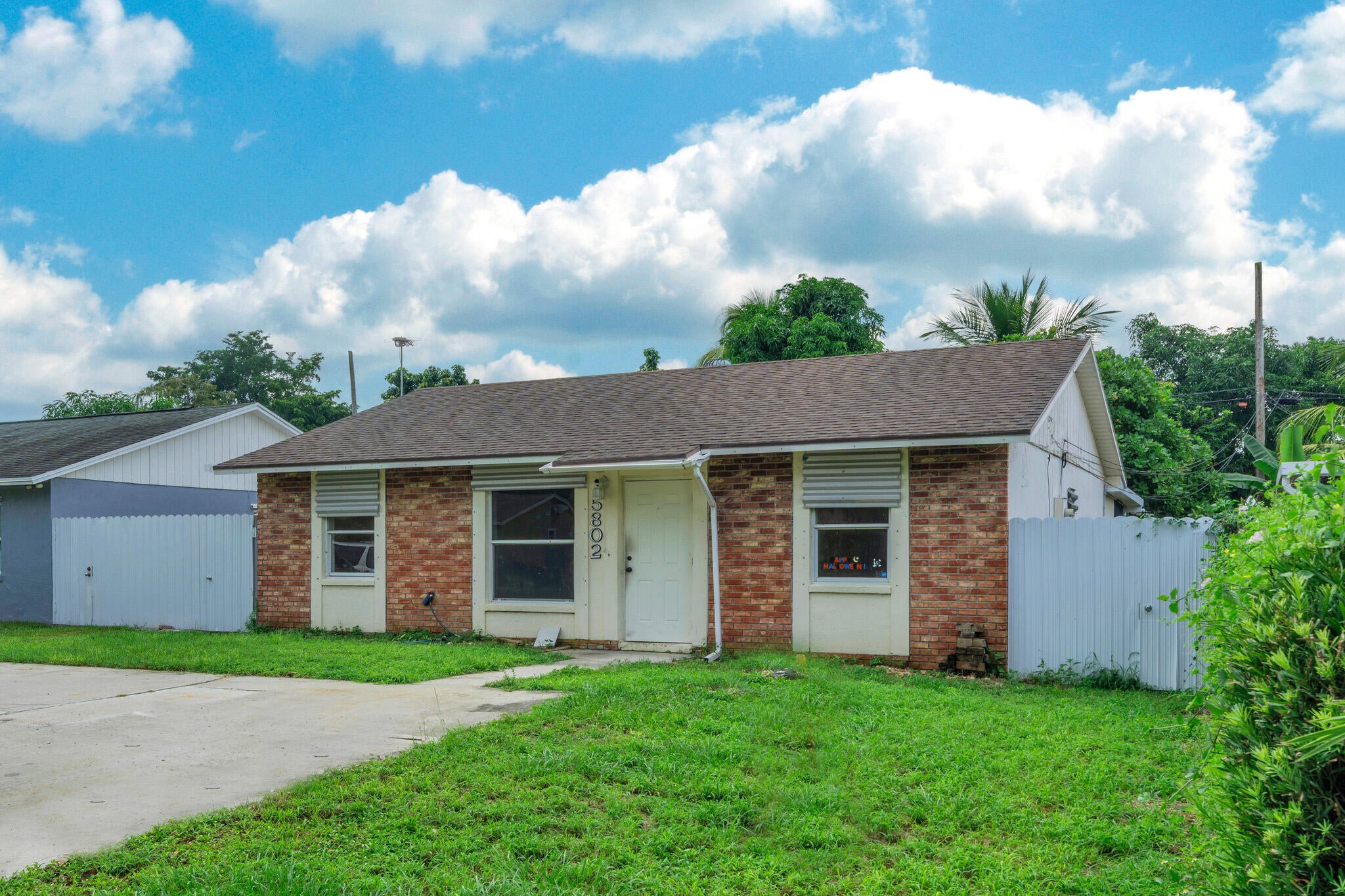 5802 Orange Road