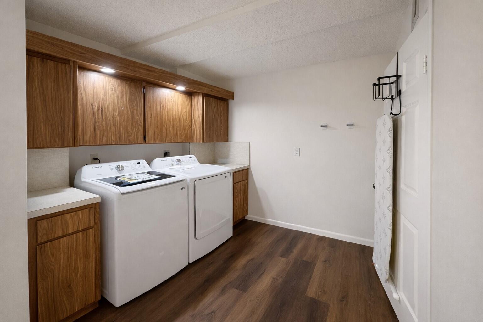 WHITEHALL CONDO OF THE LANDS OF THE PRESIDENT - Residential Lease